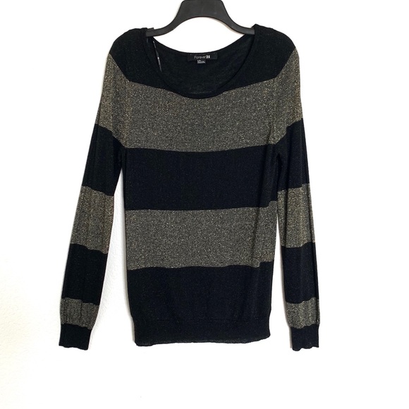 FORVER 21 TOP - Picture 2 of 2